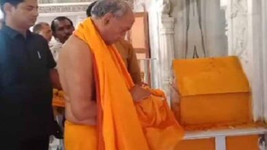 दिग्विजय सिंह ने पीतांबरा पीठ पहुंच मां बगुलामुखी की पूजा