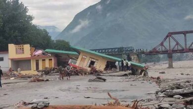 हिमाचल में बारिश से भारी तबाही, कई सड़के बंद, तेज हवाओं से जानोमाल का खतरा!