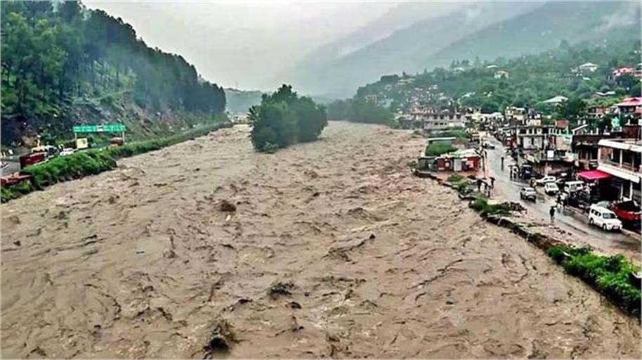 हरिद्वार, मसूरी में भारी बारिश के बीच IMD का अलर्ट…बाढ़ और पहाड़ी इलाकों में भूस्खलन की आशंका