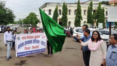 मतदाता जागरूकता अभियान अंतर्गत निकाली गई दो पहिया वाहन रैली