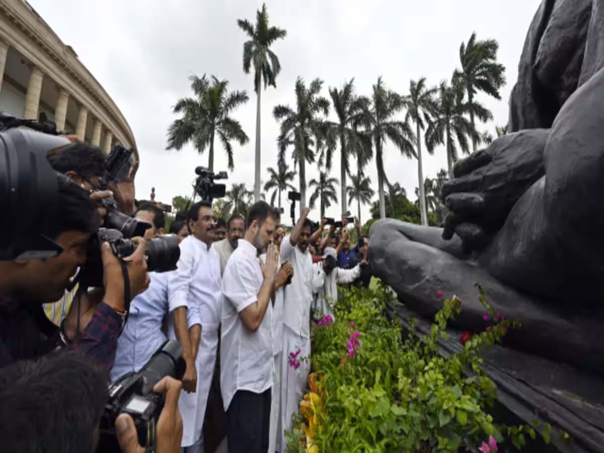 12 बजे शुरू होगी अविश्वास प्रस्ताव पर चर्चा, विपक्ष की शुरुआत करेंगे राहुल गांधी