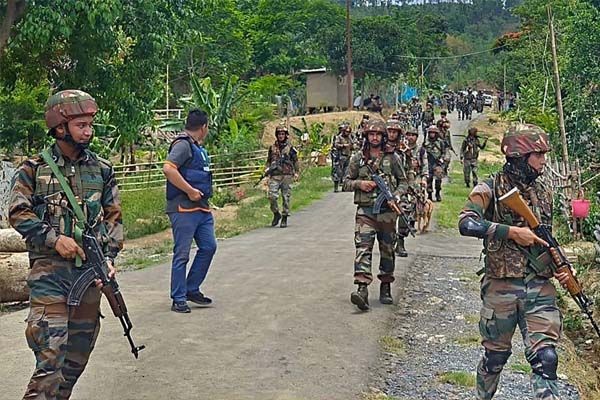 एक बार फिर मणिपुर में भड़की हिंसा, कुकी समुदाय के तीन लोगों की गोली मारकर हत्या