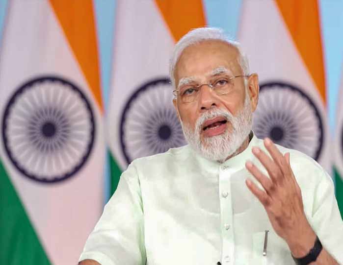 त्योहारी सीजन में स्थानीय उत्पाद खरीदने पर जोर दिया प्रधानमंत्री मोदी ने