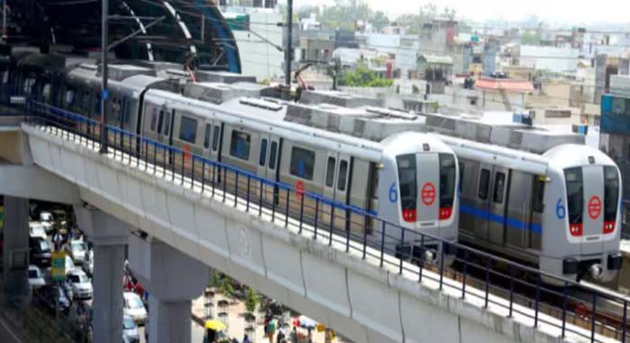 DMRC को पुलिस कमिश्नर का पत्र, सुबह चार बजे से मेट्रो सेवा शुरू करने का किया अनुरोध