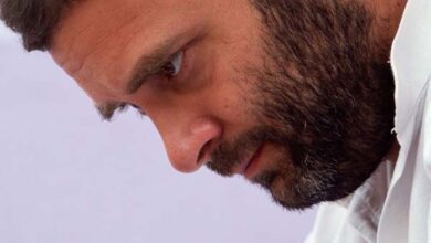 फिर बढ़ेगी राहुल की मुसीबत, सांसदी बहाल करने के खिलाफ SC में दी याचिका