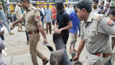 तेज धमाके के साथ फटा ऑक्सीजन सिलेंडर, सप्लाई करने वाले कर्मचारियों के हाथ-पैर शरीर से हुए अलग