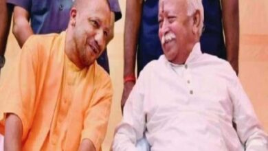 सीएम योगी और RSS चीफ मोहन भागवत की पौन घंटे चली मुलाकात, कई विषयों पर मंथन