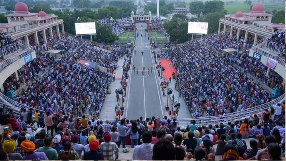 भारत-पाकिस्तान सीमा पर रिट्रीट सेरेमनी का समय बदला, अब 4.30 बजे से होगी