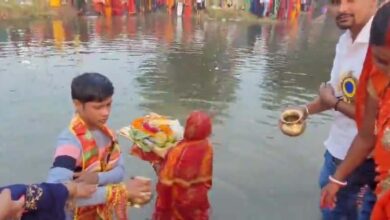 छठ कर रही मां का उजड़ा कोख, घाट पर डूबने से बेटे की चली गई जान, परिजनों का रो-रोकर बुरा हाल