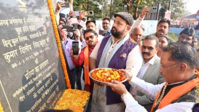 मुख्यमंत्री साय ने स्वर्गीय दिलीप सिंह जूदेव की प्रतिमा का किया माल्यार्पण