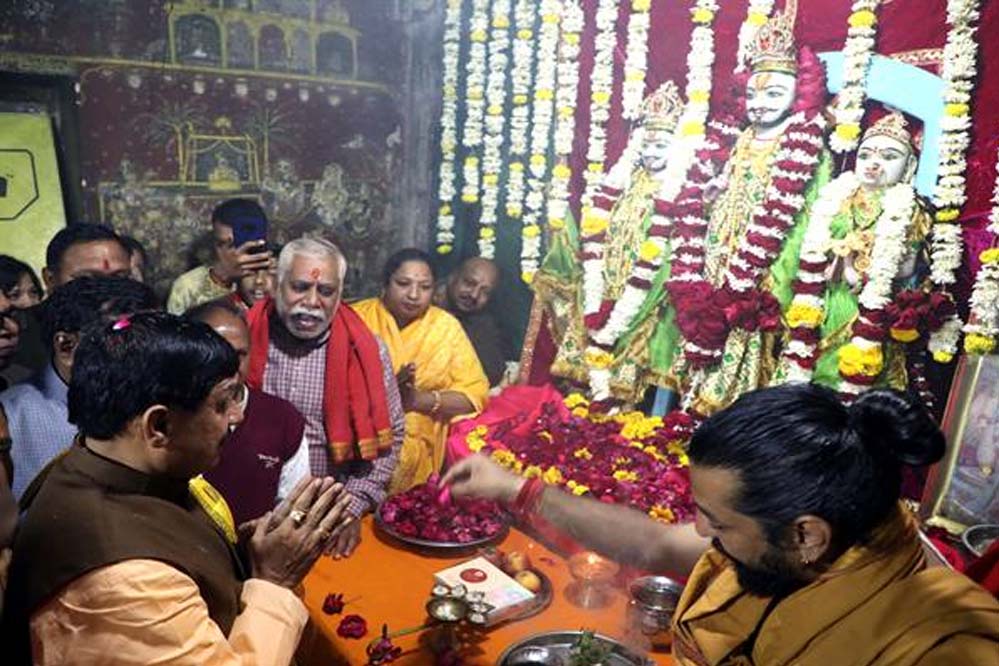 मुख्यमंत्री डॉ. मोहन यादव ने मकर संक्रांति के पावन पर्व पर रामजनार्दन मंदिर में पूजा-अर्चना की