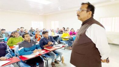 कमियों को सुधारें, व्यवस्थाओं को और बेहतर बनाएँ : जनजातीय कार्य मंत्री कुंवर विजय शाह