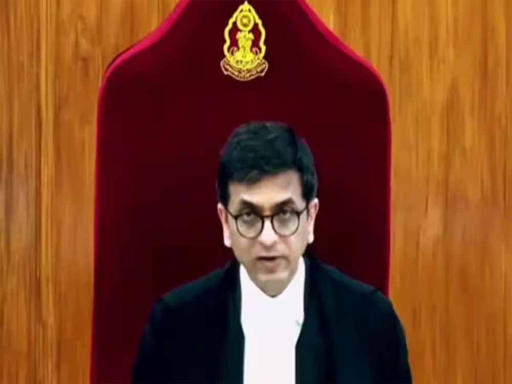 SC की परंपरा तोड़ने को क्यों तैयार हुए जस्टिस चंद्रचूड़? , CJI ने वरिष्ठ वकील को खुद ऑफर की कुर्सी