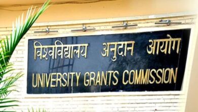 ग्रेजुएशन की किताबें अब 12 भाषाओं में लिखी जाएंगी, लेखकों की तलाश में UGC