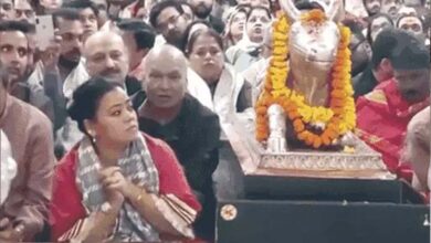 आज उपमुख्यमंत्री देवड़ा ने महाकाल के किये दर्शन और भस्म आरती में  भी शामिल हुए