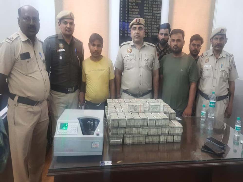 लोकसभा चुनाव से पहले दिल्ली पुलिस को बड़ी कामयाबी हाथ लगी, हवाला के 3 करोड़ कैश के साथ 4 को दबोचा