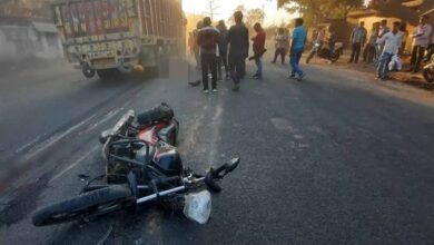 Road Accident: कोरबा में तेज रफ्तार वाहन की चपेट में आई बाइक, दो युवकों की मौके पर मौत