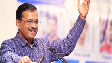 दिल्ली के मुख्यमंत्री अरविंद केजरीवाल ने महिलाओं से कहा- ‘अगर पति मोदी-मोदी करे तो रात का खाना न परोसें’