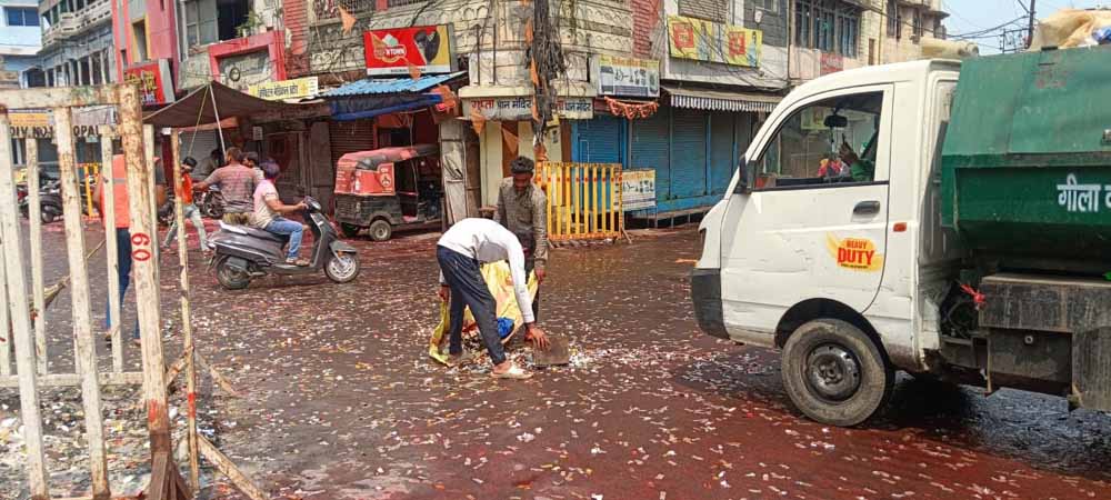 निगम के सफाई अमले ने फिर पेश की स्वच्छता के प्रति समर्पण की मिसाल