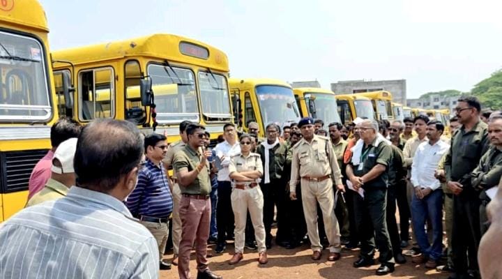 परिवहन विभाग और यातायात पुलिस दुर्ग द्वारा सयुंक्त रूप 13 शैक्षणिक संस्थानो की 151 स्कूल बसों की,की गई जाँच