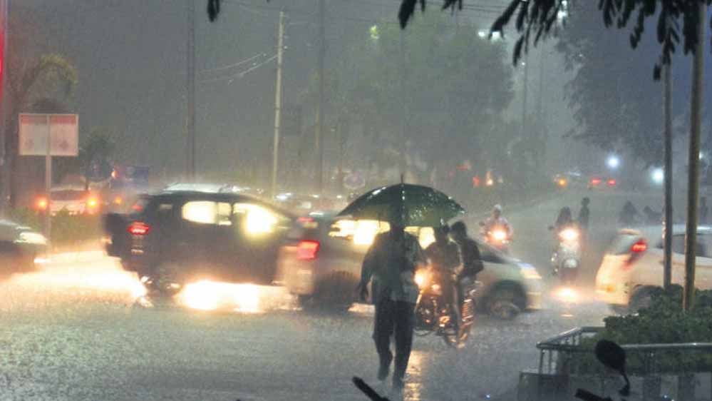 Monsoon Update 2024: खुशखबरी! बस कुछ दिन और गर्मी का सितम, समय से पहले आ रहा मॉनसून; होगी जमकर बारिश