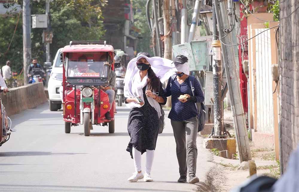 तेज धूप और भीषण गर्मी से लोग परेशान, नम हवाओं का असर खत्म, छत्तीसगढ़ में पारा 43 डिग्री के पार