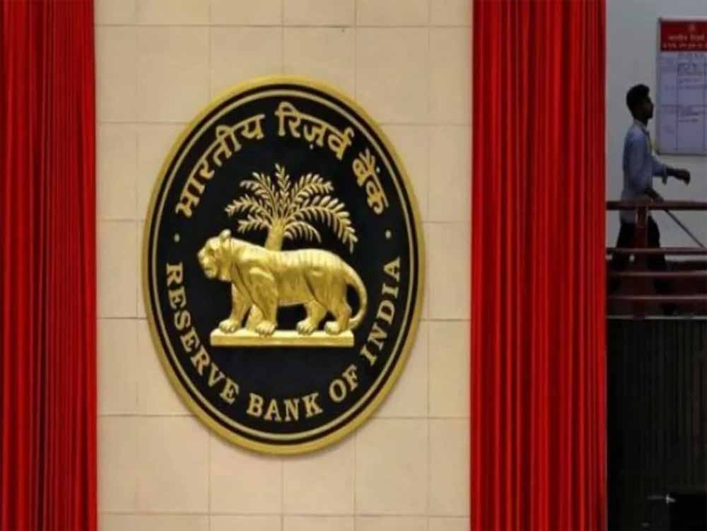 ग्राहकों के साथ लोकल भाषा को किया इग्नोर करने पर RBI ने हीरो फिनकॉर्प लिमिटेड पर 3.1 लाख रुपये का जुर्माना लगाया