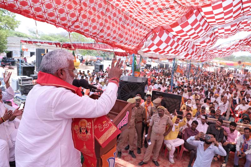 कांग्रेस के अंदर इतनी भी शर्म नहीं है कि मंदिर बनने के बाद अयोध्या जाकर श्रीराम से मांगें माफी