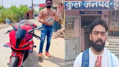 YouTuber बांट रहा था हरिद्वार में बीयर, वीडियो वायरल होते ही पुलिस ने लिया एक्शन तो हाथ जोड़कर मांगी माफी