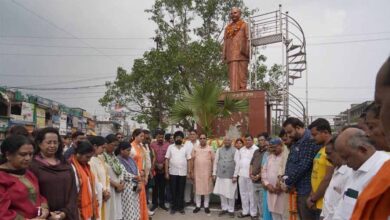 जनसंघ के संस्थापक डा मुखर्जी की भाजपा ने मनाई पुण्यतिथि, प्रतिमा पर किया माल्यार्पण