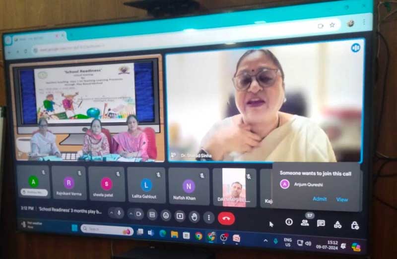 स्कूल रेडिनेस के तहत खेल-खेल में सीखने का हुआ प्रशिक्षण स्कूल रेडिनेस के तहत खेल-खेल में सीखने का हुआ प्रशिक्षण