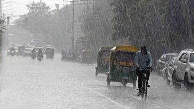 इंदौर शहर में पिछले कुछ दिनों से बारिश की हल्की फुहारे ही मौसम को खुशनुमा बनाए, कल तेज बारिश के आसार