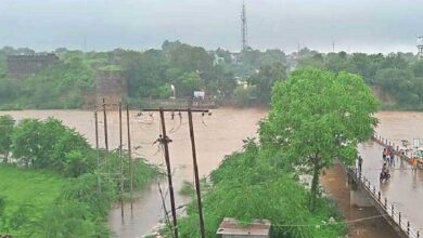 बारिश का कोहराम श्याेपुर का कोटा और माधोपुर से कटा संपर्क, बिचपुरी गांव में घरों में घुसा पानी