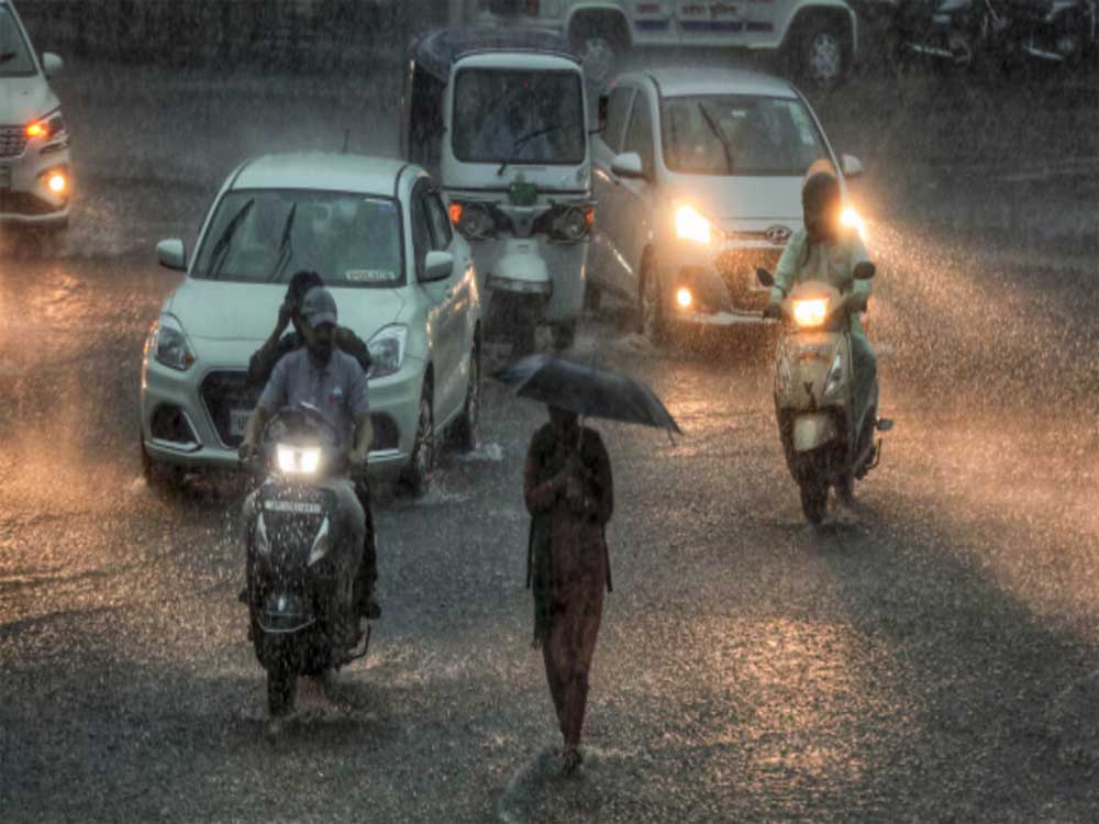 अब मॉनसून मेहरबान, अगस्त में और सितंबर में सामान्य से ज्यादा बारिश होने की उम्मीद: मौसम विभाग