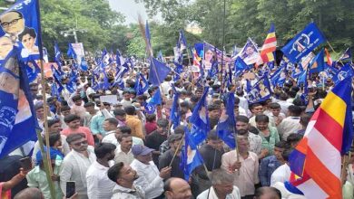 आरक्षण पर सुप्रीम कोर्ट के हालिया फैसले के विरोध में दलित और आदिवासी संगठन उतरे रोडपर