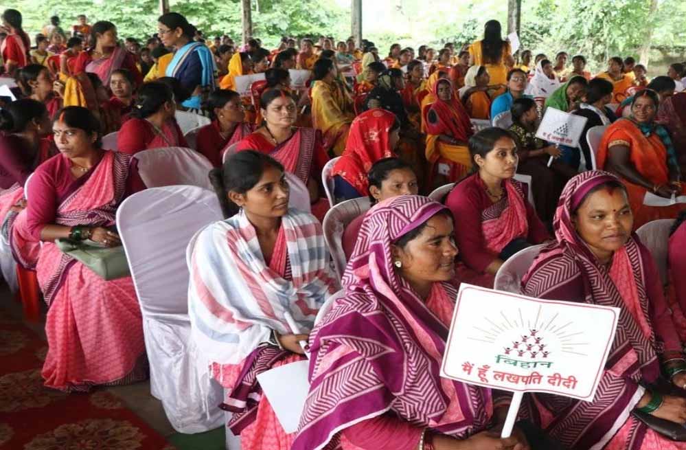 बिलासपुर जिले की पांच जनपदों की हजारों महिलाएं अब लखपति दीदी का दर्जा हासिल कर चुकी