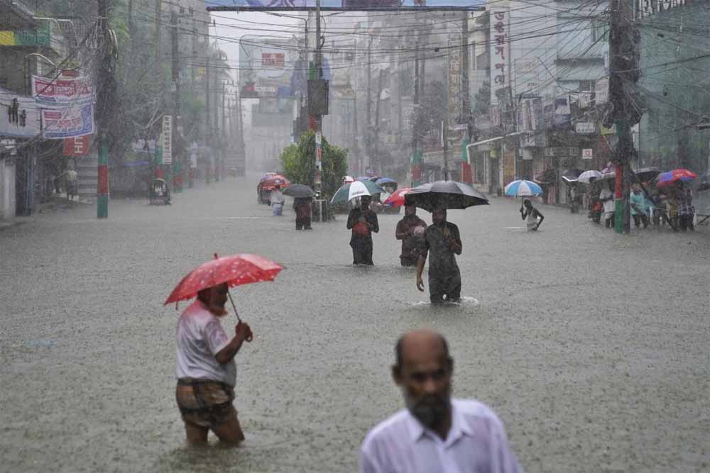 मौसम विभाग के अनुसार- बांग्लादेश के ऊपर बना गहरा दबाव का क्षेत्र, भारत के 5 राज्यों में होगी बहुत भारी बारिश