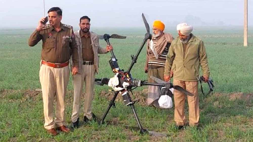 फिरोजपुर में सीमा सुरक्षा बल ने पाकिस्तानी ड्रोन को मार गिराया, बीएसएफ ने 24 घंटे में 2 को किया ढेर