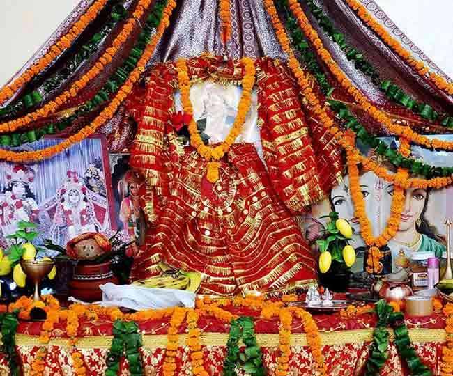 कल से नवरात्रि शुरू, वास्तु शास्त्र के अनुसार इस दिशा में लगाए माता की चौकी कल से नवरात्रि शुरू, वास्तु शास्त्र के अनुसार इस दिशा में लगाए माता की चौकी
