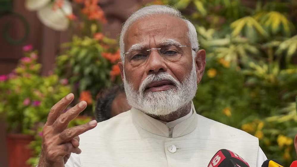 जब कांग्रेस खतरे में आती है तो संविधान खतरे में होने का शोर मचाती है : पीएम मोदी