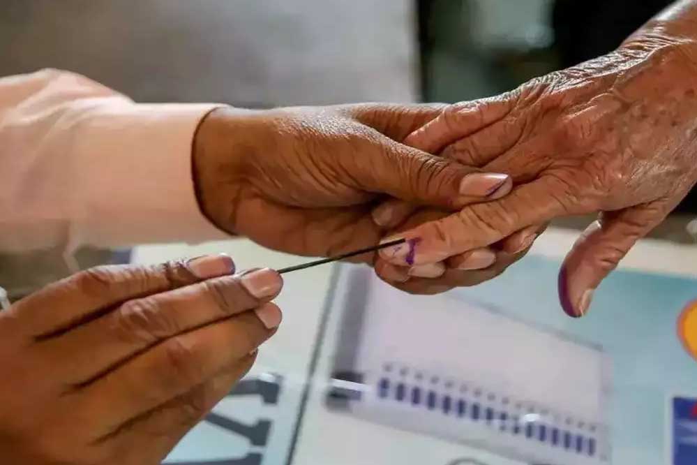 मध्यप्रदेश: दो विधानसभा क्षेत्रों पर उपचुनाव के लिए आज मतदान मध्यप्रदेश: दो विधानसभा क्षेत्रों पर उपचुनाव के लिए आज मतदान