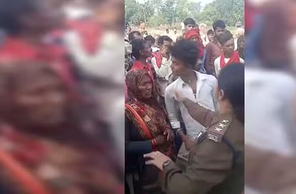 टीकमगढ़ में TI के साथ मारपीट का मामला, पुलिस ने 7 नामजद सहित 20 अन्य के खिलाफ किया मामला दर्ज टीकमगढ़ में TI के साथ मारपीट का मामला, पुलिस ने 7 नामजद सहित 20 अन्य के खिलाफ किया मामला दर्ज