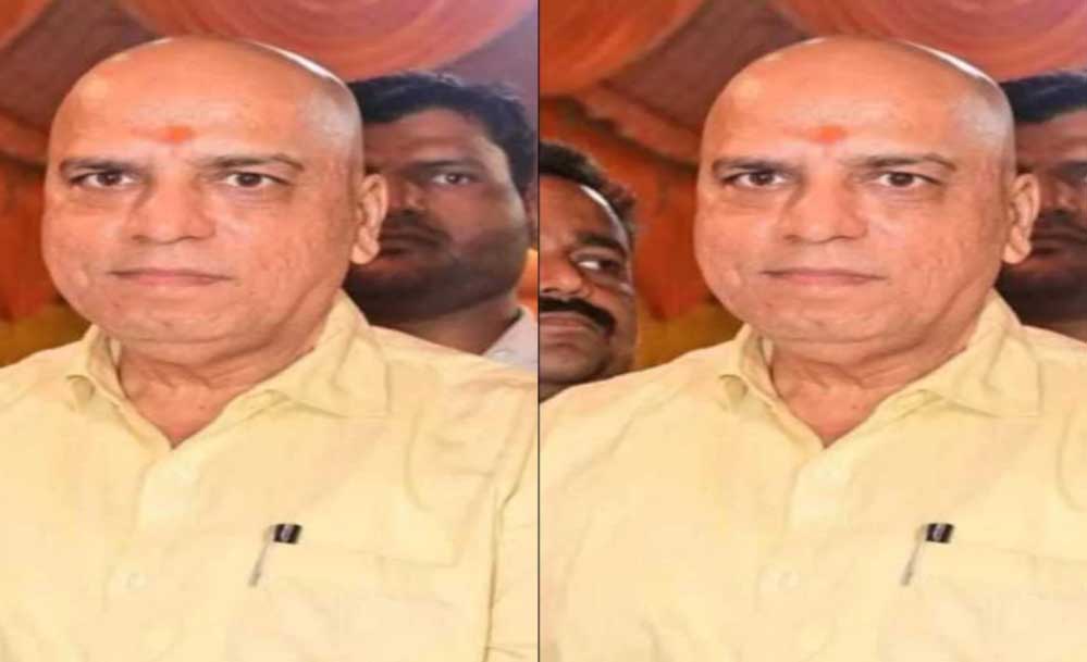 यूपी: विधानसभा सचिव ब्रजभूषण दुबे की कार एक्सीडेंट में मौत , ओवरटेक करने के दौरान हुआ हादसा यूपी: विधानसभा सचिव ब्रजभूषण दुबे की कार एक्सीडेंट में मौत , ओवरटेक करने के दौरान हुआ हादसा