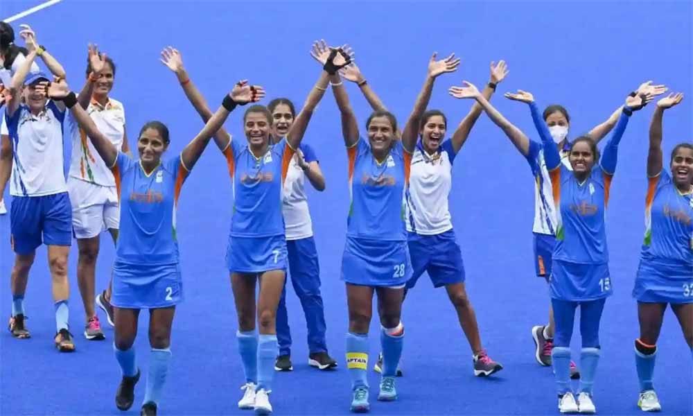 भारतीय महिला हॉकी टीम की प्रत्येक खिलाड़ी को 10-10 लाख रुपये देगी बिहार सरकार भारतीय महिला हॉकी टीम की प्रत्येक खिलाड़ी को 10-10 लाख रुपये देगी बिहार सरकार