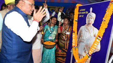 शहीद वीर नारायण सिंह का बलिदान हम सबक़े लिए प्रेरणादायक : मुख्यमंत्री साय