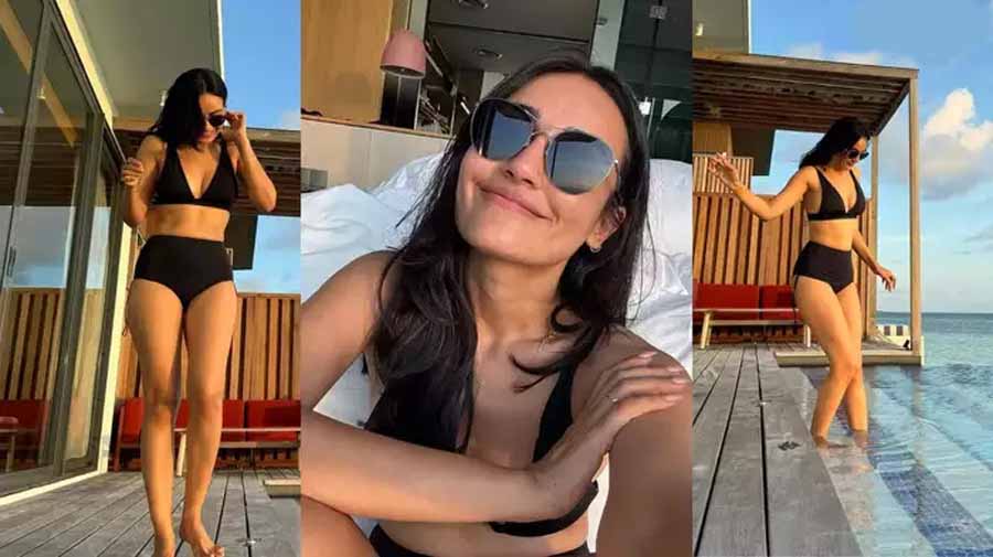 टीवी की नागिन ने नीले समंदर में बढ़ाया कहर , सुरभि ज्योति शादी के बाद हनीमून के लिए गईं मालदीव टीवी की नागिन ने नीले समंदर में बढ़ाया कहर , सुरभि ज्योति शादी के बाद हनीमून के लिए गईं मालदीव