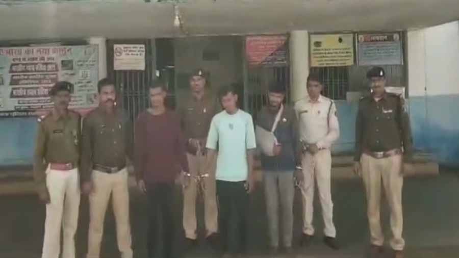 प्रेमी ने प्रेमिका के पिता को उतरा मौत के घाट प्रेमी ने प्रेमिका के पिता को उतरा मौत के घाट