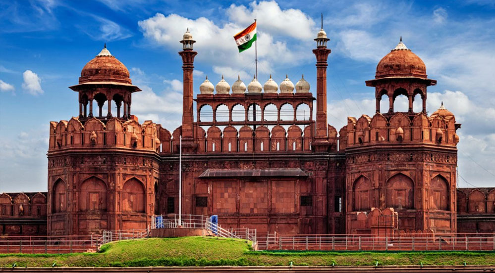 मुगल बादशाह की बहू बोली- लाल किला हमारा, कब्जा या मुआवजा दिलवाइए, HC ने याचिका की खारिज मुगल बादशाह की बहू बोली- लाल किला हमारा, कब्जा या मुआवजा दिलवाइए, HC ने याचिका की खारिज