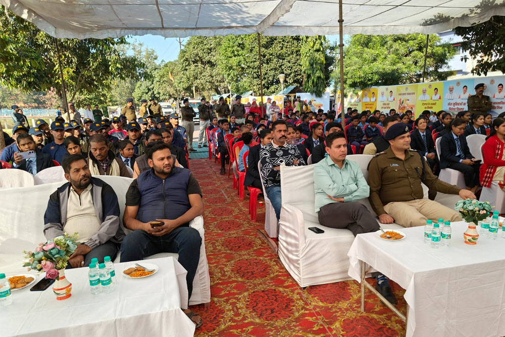 मुख्यमंत्री जन कल्याण पर्व एवं विजय दिवस के अवसर कार्यक्रम हुआ आयोजित मुख्यमंत्री जन कल्याण पर्व एवं विजय दिवस के अवसर कार्यक्रम हुआ आयोजित