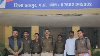 थाना सिविल लाइन पुलिस ने सटई रोड एक मकान में अवैध हथियार कट्टा से छात्रा की मृत्यु कारित करने वाले आरोपी को किया गिरफ्तार, अवैध हथियार कट्टा जप्त